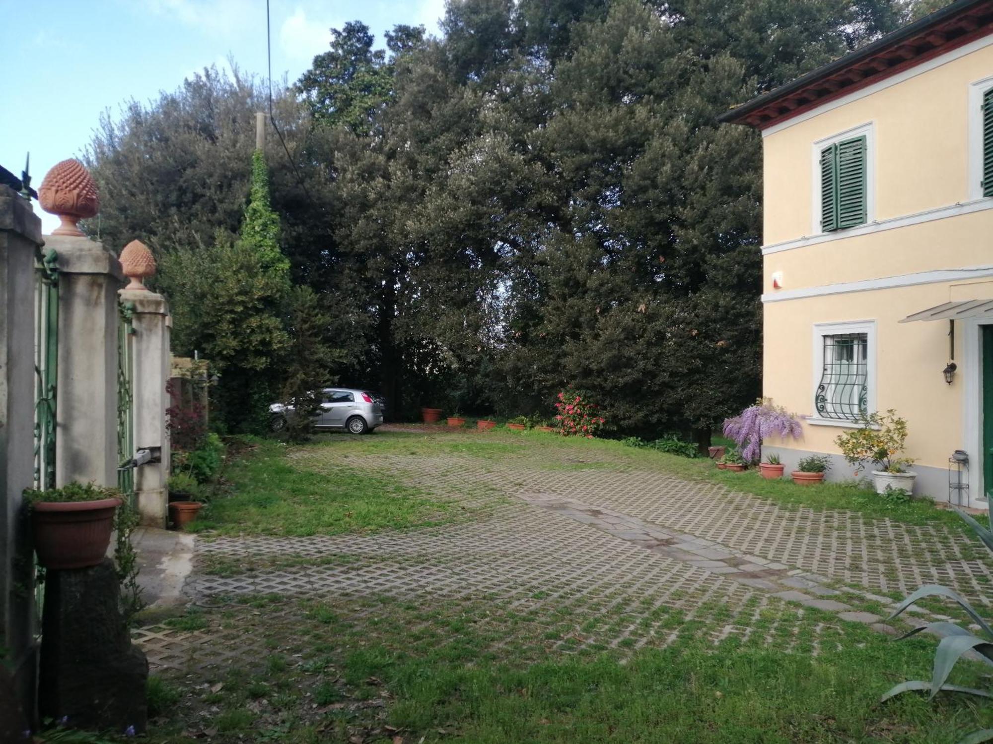 Villa La Dogana B&B Di Charme - Historic Villa With A Beautiful Garden Lukka Zewnętrze zdjęcie